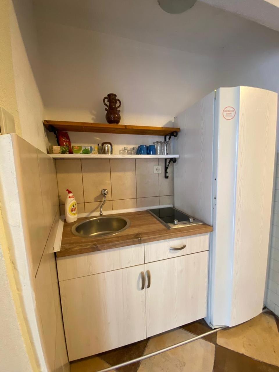 Viktor Rooms Kotor Luaran gambar