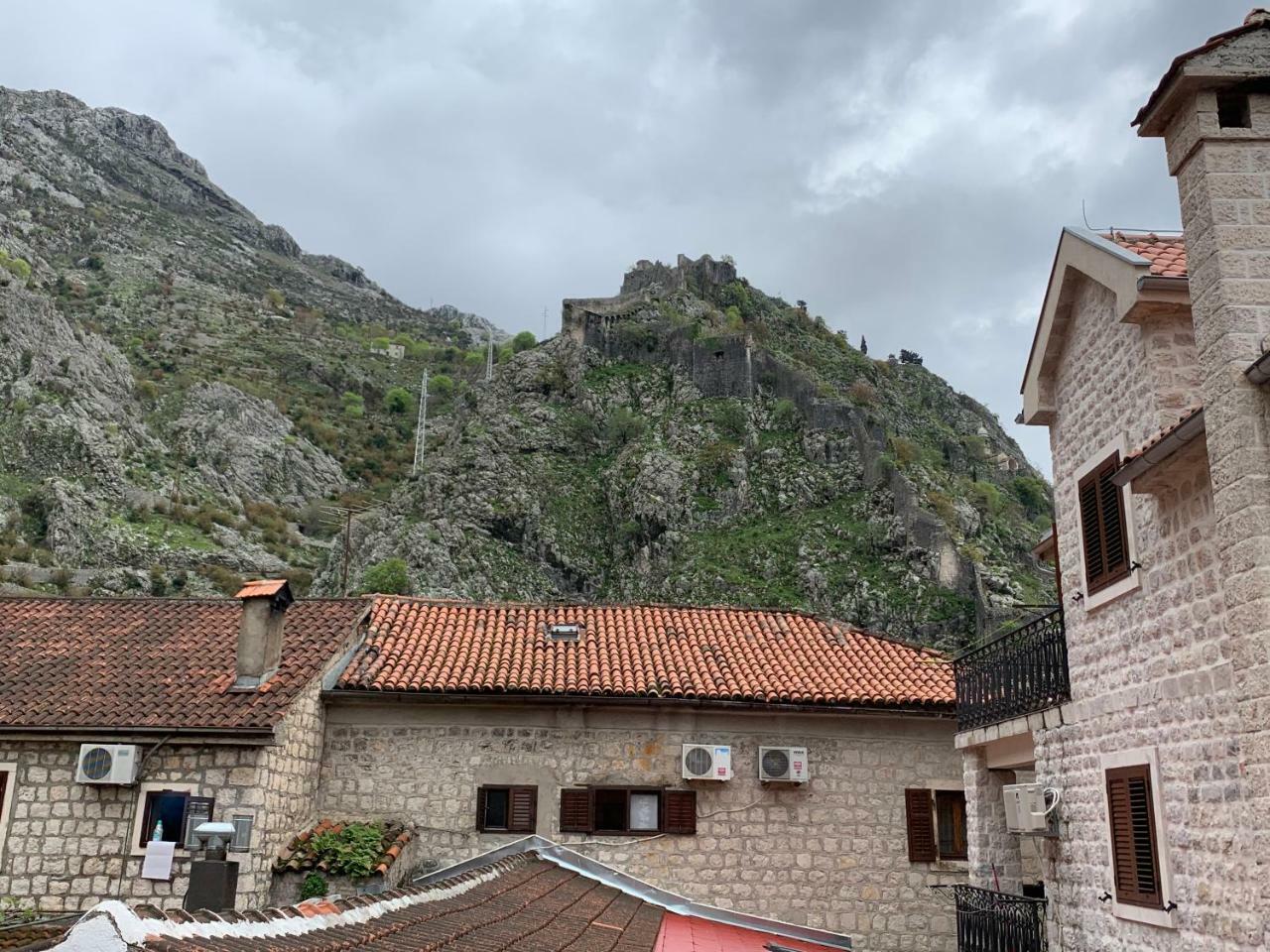 Viktor Rooms Kotor Luaran gambar