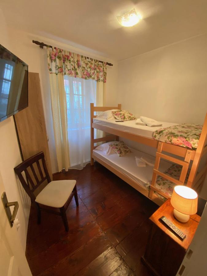 Viktor Rooms Kotor Luaran gambar