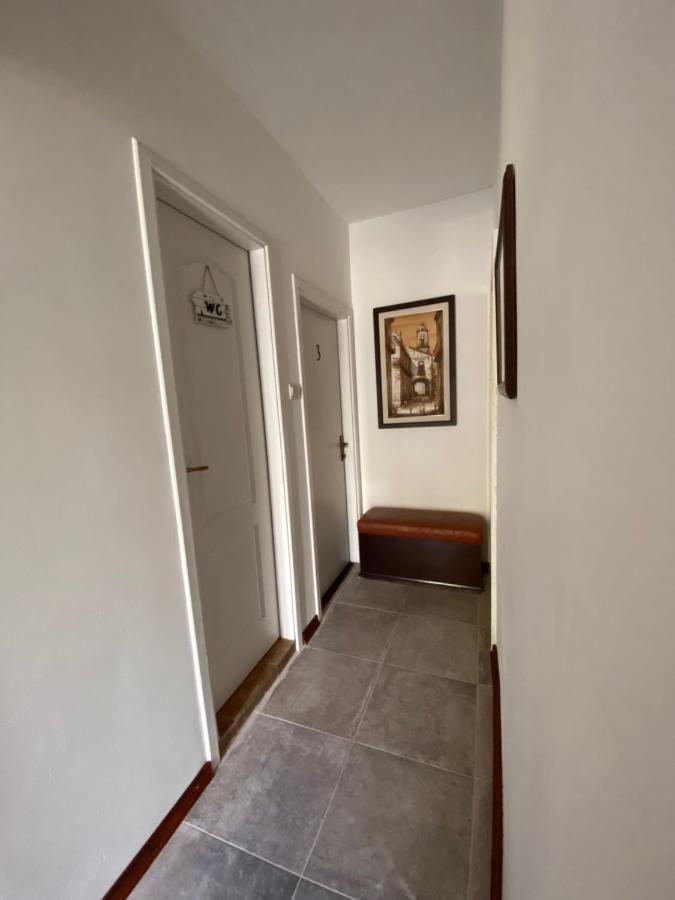 Viktor Rooms Kotor Luaran gambar