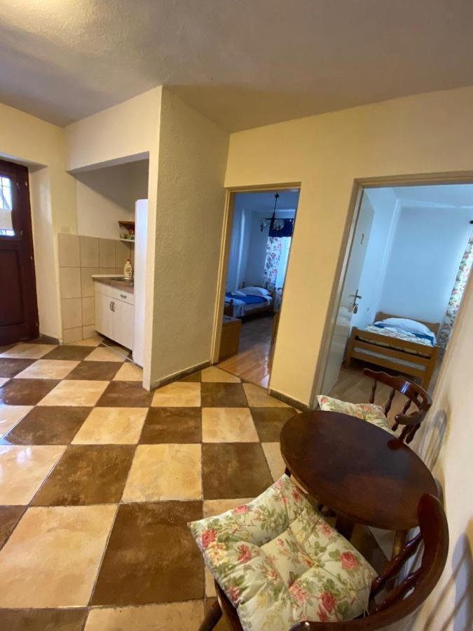 Viktor Rooms Kotor Luaran gambar